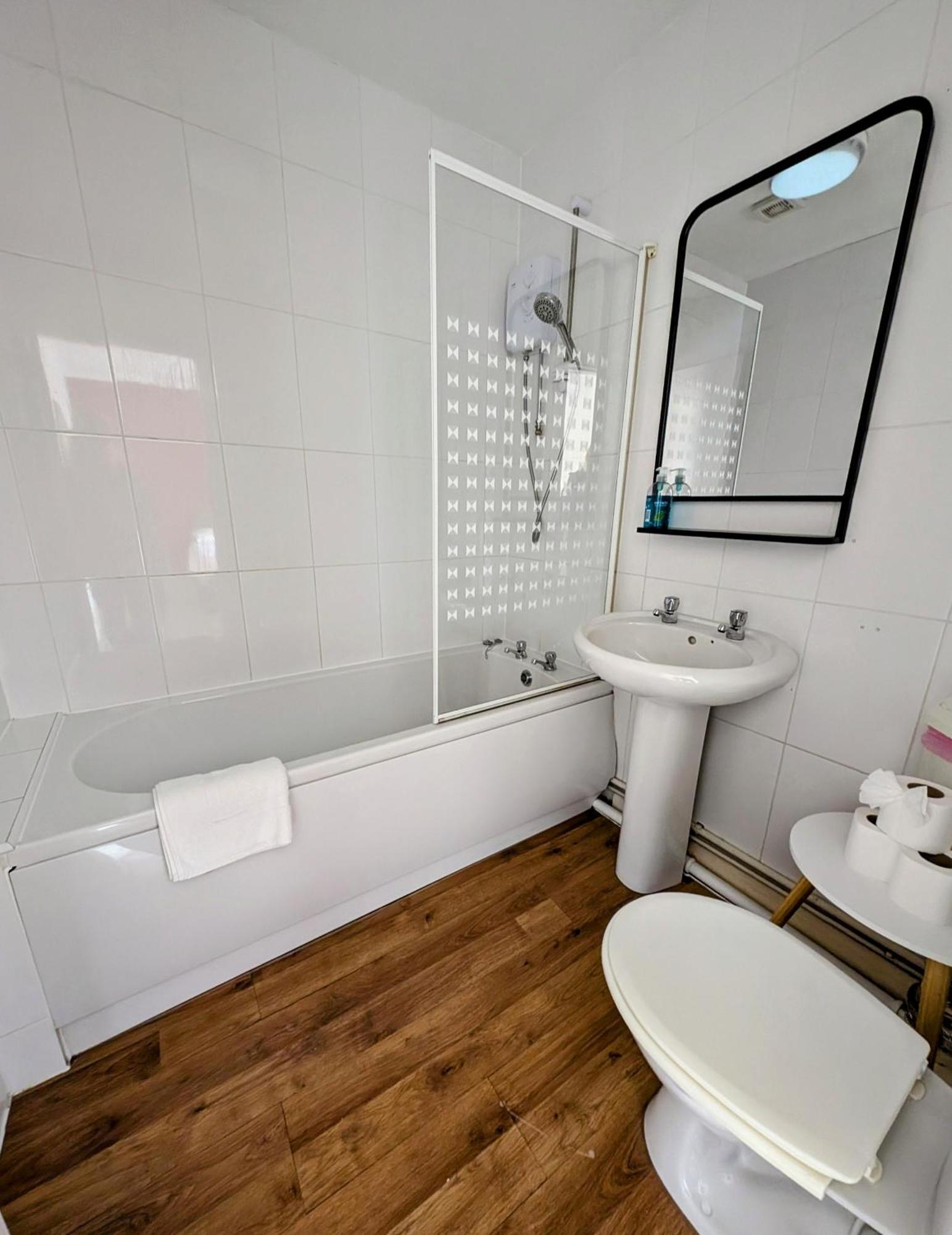 Oyo Aparthotel Hathern Eksteriør billede